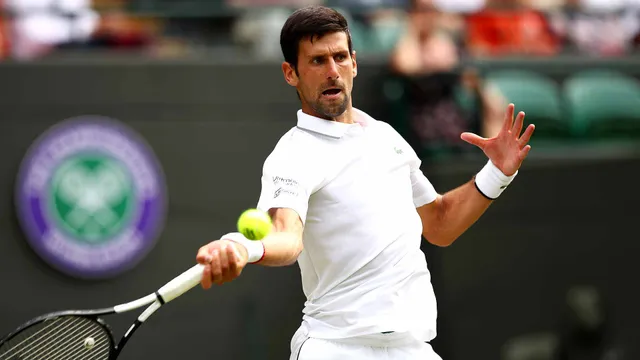 djokovic-wimbledon-2019-friday-fh djokovic-wimbledon-2019-friday-fh