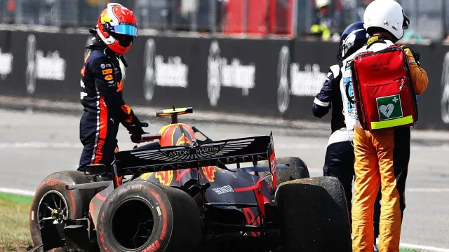 Đua xe F1: Alexander Albon thay thế Pierre Gasly tại Red Bull kể từ GP Bỉ - Ảnh 1.