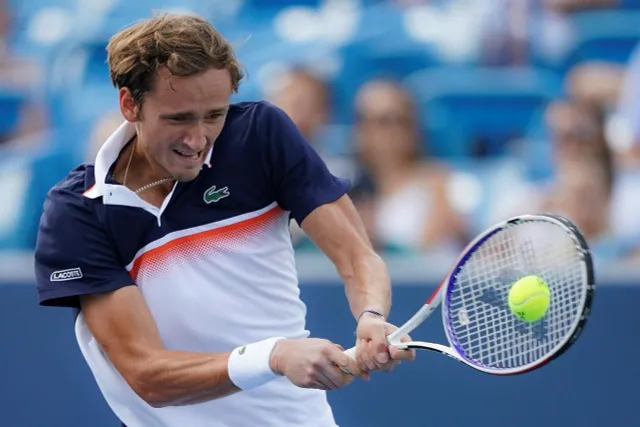 Daniil Medvedev lần đầu tiên vô địch Cincinati Masters - Ảnh 1.