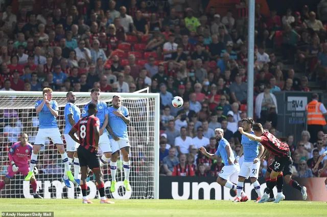 Bournemouth 1-3 Man City: Aguero lập cú đúp, The Citizens phả hơi nóng vào Liverpool - Ảnh 2.