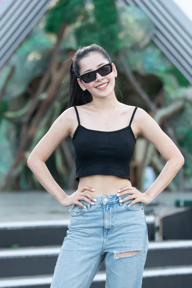 Đông Nhi - Chi Pu - Hoàng Thuỳ Linh - Ái Phương tập tổng duyệt Chung kết Miss World Việt Nam 2019 - Ảnh 10.
