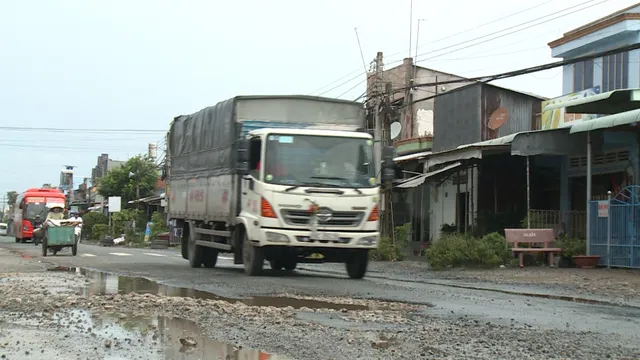 Nguy hiểm và lãng phí trong duy tu và sửa chữa Quốc lộ 80