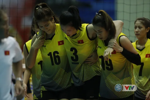 VTV Cup 2019: Chấn thương bất ngờ, Trần Thị Thanh Thúy đau đớn rời sân - Ảnh 8.