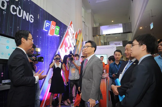 FPT cam kết tiên phong trong công cuộc chuyển đổi số tại Việt Nam - Ảnh 1. FPT cam kết tiên phong trong công cuộc chuyển đổi số tại Việt Nam - Ảnh 1.