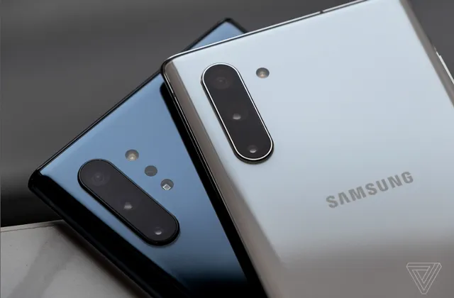 Samsung ra mắt Galaxy Note 10/Note 10+: Màn hình đục lỗ, hỗ trợ 5G, giá từ 949 USD - Ảnh 2. Samsung ra mắt Galaxy Note 10/Note 10+: Màn hình đục lỗ, hỗ trợ 5G, giá từ 949 USD - Ảnh 2.