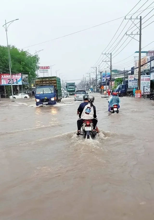 Đồng Nai ngập nặng sau mưa lớn - Ảnh 1.