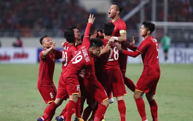 VPF dự kiến đổi lịch V.League 2019 để tạo điều kiện cho ĐTQG - Ảnh 1.