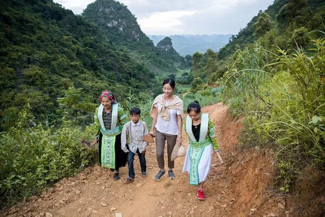 Hoa hậu Lương Thuỳ Linh thực hiện dự án nhân ái “nặng ký” tại quê hương Cao Bằng - Ảnh 6.