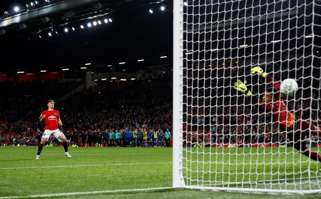 League Cup 2019/20: Chật vật hạ CLB hạng 3, Manchester United đụng Chelsea ở vòng 4 - Ảnh 3.