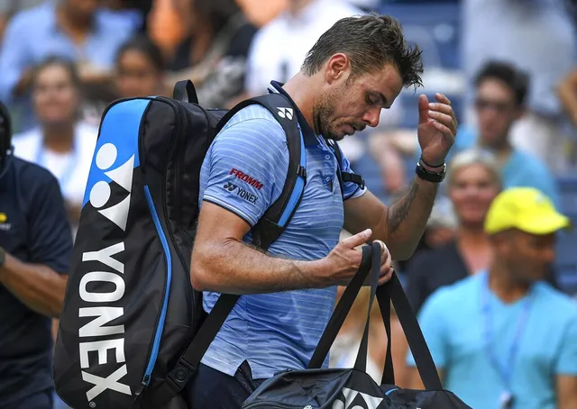 Thần đồng quần vợt Nga đả bại Stan Wawrinka - Ảnh 1.