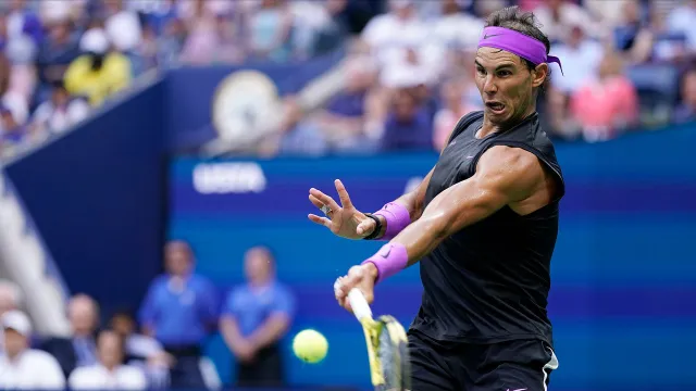 Thắng nghẹt thở Daniil Medvedev, Rafael Nadal lần thứ 4 vô địch Mỹ mở rộng - Ảnh 1. Thắng nghẹt thở Daniil Medvedev, Rafael Nadal lần thứ 4 vô địch Mỹ mở rộng - Ảnh 1.