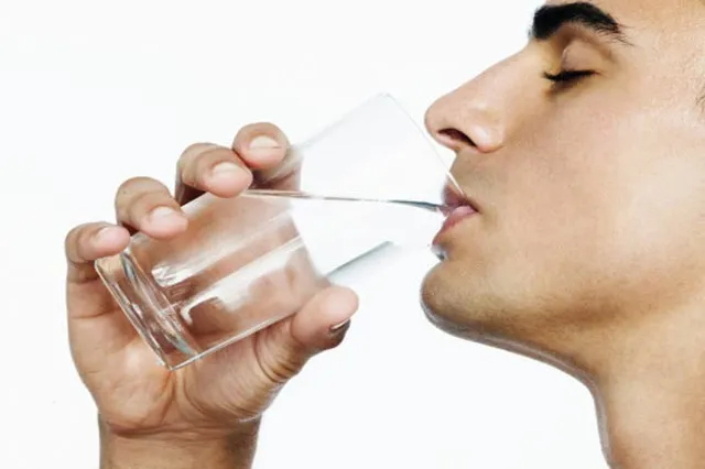 Những sai lầm về chăm sóc da bạn nên dừng lại ngay - Ảnh 3.
