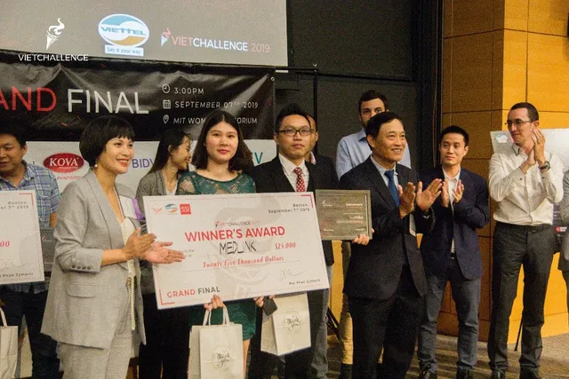 Đội giành giải nhì ở Techfest Vietnam 2018 đăng quang VietChallenge 2019 tại Mỹ - Ảnh 1. Đội giành giải nhì ở Techfest Vietnam 2018 đăng quang VietChallenge 2019 tại Mỹ - Ảnh 1.