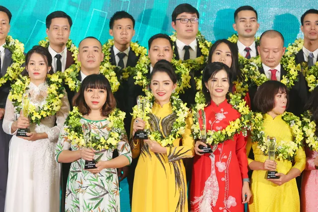 MC Lệ Chi: Từ thanh niên tiêu biểu đến top 100 doanh nhân trẻ xuất sắc 2019 - Ảnh 6.