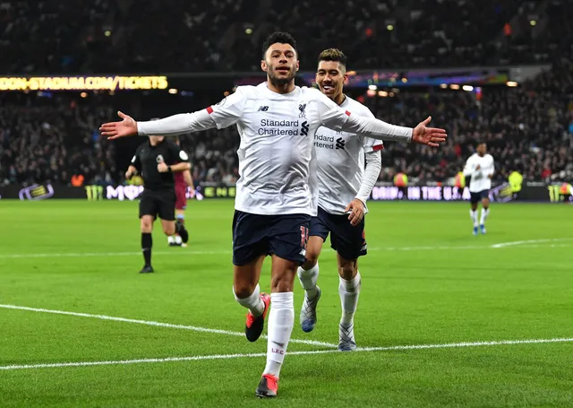 West Ham 0-2 Liverpool: Nối dài mạch bất bại, củng cố ngôi đầu Ngoại hạng Anh - Ảnh 2.