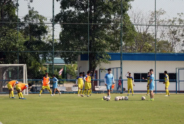 Đình Trọng, Thanh Thịnh và Trọng Hùng vắng mặt trong buổi tập của U23 Việt Nam - Ảnh 1.