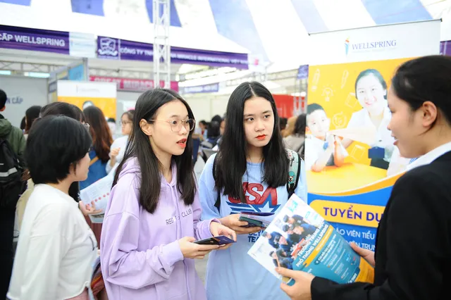 Sôi nổi và ý nghĩa Ngày hội việc làm – ULIS Job Fair 2020 - Ảnh 5.