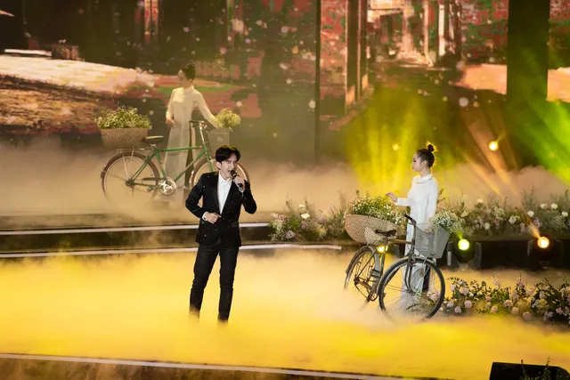 Đan Trường - Lam Trường song ca loạt hit tại Bán kết Hoa hậu Việt Nam 2020 - Ảnh 3. Đan Trường - Lam Trường song ca loạt hit tại Bán kết Hoa hậu Việt Nam 2020 - Ảnh 3.