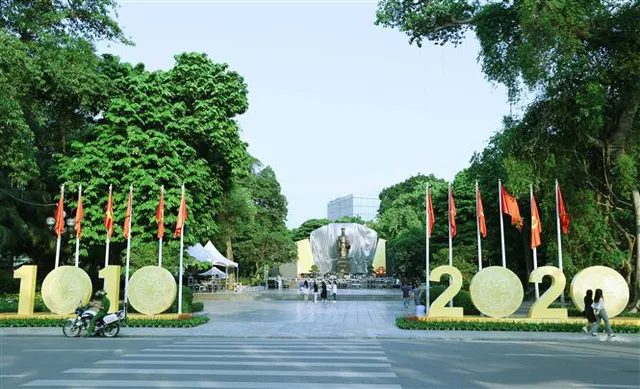 Hôm nay (10/10), kỷ niệm 1010 năm Thăng Long - Hà Nội - Ảnh 1. Hôm nay (10/10), kỷ niệm 1010 năm Thăng Long - Hà Nội - Ảnh 1.