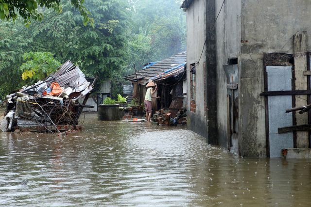 Chủ động ứng phó mưa lũ phức tạp - Ảnh 1.