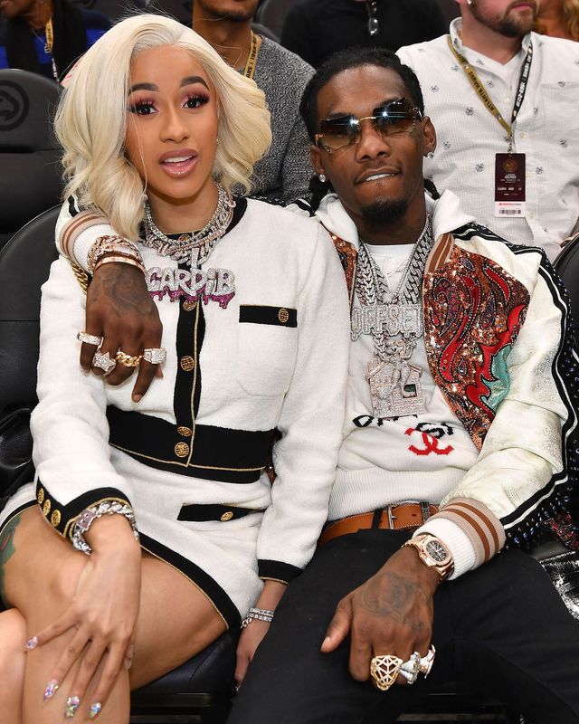 Vừa nộp đơn ly hôn, Cardi B xác nhận quay lại với chồng - Ảnh 1.