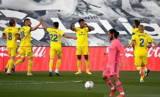 Real Madrid 0-1 Cadiz: Địa chấn tại Bernabeu! - Ảnh 2.