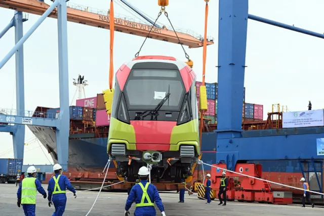 Cận cảnh tàu metro đầu tiên của Hà Nội chuẩn bị đưa vào lắp ráp chạy thử - Ảnh 7.