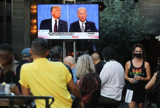 Ông Trump mắc COVID-19, vòng tranh luận thứ hai Donald Trump - Biden liệu có bị hoãn? - Ảnh 5. Ông Trump mắc COVID-19, vòng tranh luận thứ hai Donald Trump - Biden liệu có bị hoãn? - Ảnh 5.