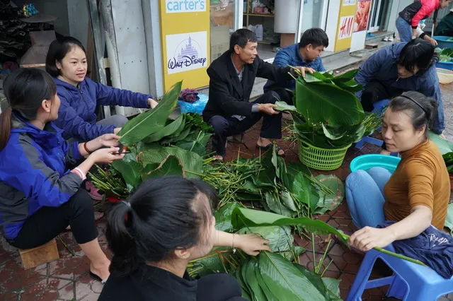 vna_potal_____________________nghe_an____nhung_chiec_banh_nghia_tinh_gui_vao_vung_ron_lu____________5078408 vna_potal_____________________nghe_an____nhung_chiec_banh_nghia_tinh_gui_vao_vung_ron_lu____________5078408