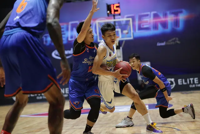 VBA 2020 - game 10: Hochiminh City Wings nhận thất bại đầu tiên - Ảnh 1.