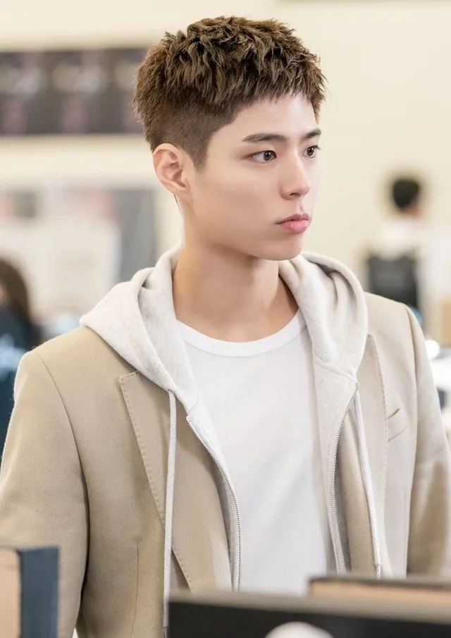 Park Bo Gum tham gia hòa nhạc khi nhập ngũ - Ảnh 1.