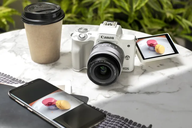 Canon ra mắt máy ảnh EOS M50 Mark II chuyên cho vlogger - Ảnh 1.