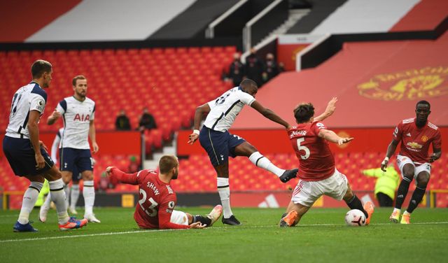 Man Utd 1-6 Tottenham: Thảm họa tại Nhà hát của những giấc mơ - Ảnh 2.