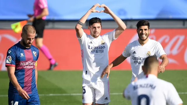 Real Madrid 4-1 Huesca: Eden Hazard ghi bàn trở lại! - Ảnh 2.