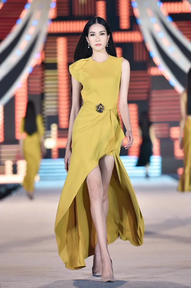 Top 5 Người đẹp Thời trang - Hoa hậu Việt Nam 2020 lộ diện - Ảnh 30. Top 5 Người đẹp Thời trang - Hoa hậu Việt Nam 2020 lộ diện - Ảnh 30.