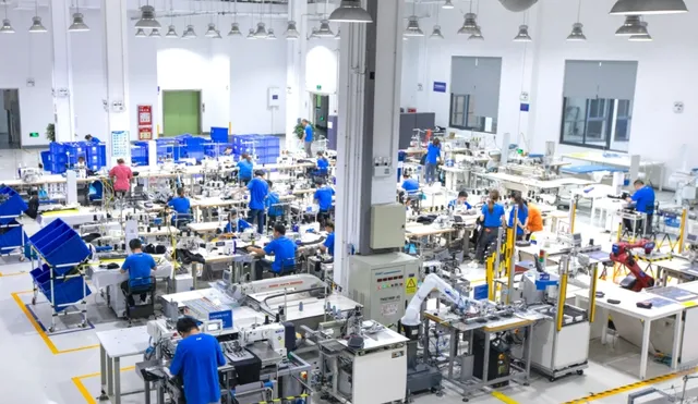 Nhà máy sản xuất kỹ thuật số của Alibaba tất bật chuẩn bị cho Ngày Độc thân - Ảnh 1. Nhà máy sản xuất kỹ thuật số của Alibaba tất bật chuẩn bị cho Ngày Độc thân - Ảnh 1.