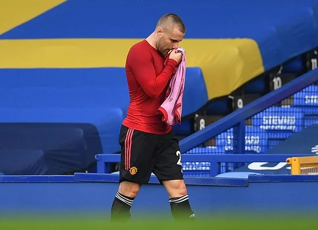 Luke Shaw nghỉ 8 tuần, lỡ 10 trận với Man Utd - Ảnh 1. Luke Shaw nghỉ 8 tuần, lỡ 10 trận với Man Utd - Ảnh 1.