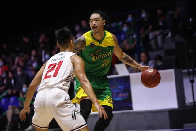 VBA 2020 - Game 31: Thang Long Warriors giành chiến thắng dễ dàng - Ảnh 1.