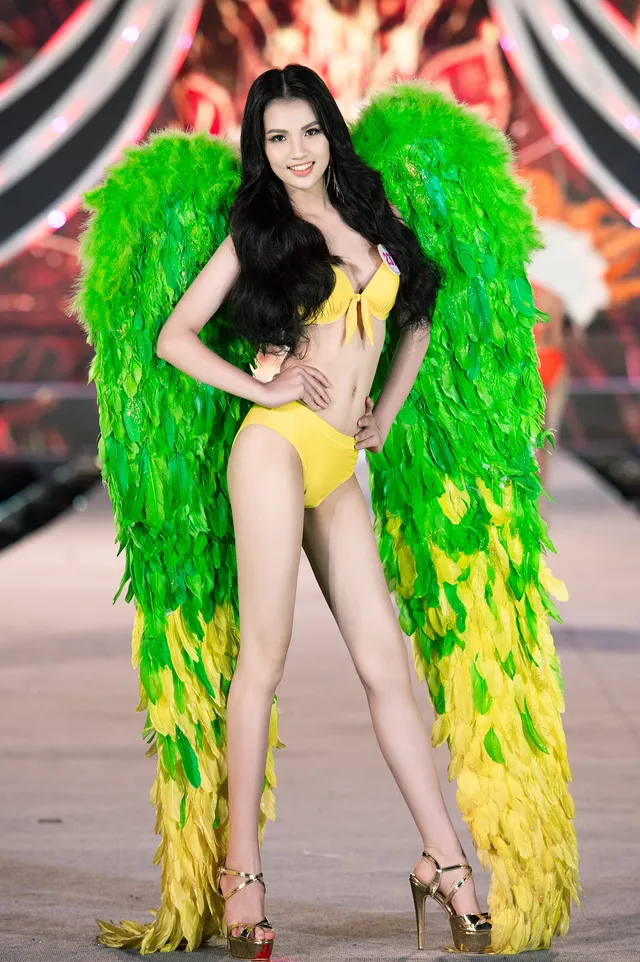 Thí sinh Hoa hậu Việt Nam 2020 trình diễn bikini bốc lửa - Ảnh 16. Thí sinh Hoa hậu Việt Nam 2020 trình diễn bikini bốc lửa - Ảnh 16.