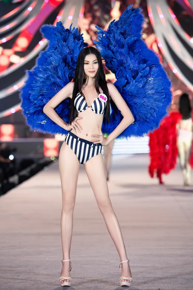 Thí sinh Hoa hậu Việt Nam 2020 trình diễn bikini bốc lửa - Ảnh 20. Thí sinh Hoa hậu Việt Nam 2020 trình diễn bikini bốc lửa - Ảnh 20.