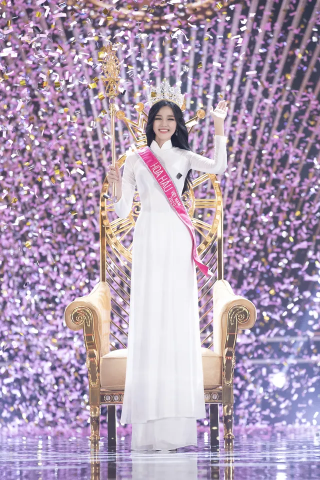 Hành trình từ nữ sinh Thanh Hóa đến tân Hoa hậu Việt Nam 2020 của Đỗ Thị Hà - Ảnh 20. Hành trình từ nữ sinh Thanh Hóa đến tân Hoa hậu Việt Nam 2020 của Đỗ Thị Hà - Ảnh 20.