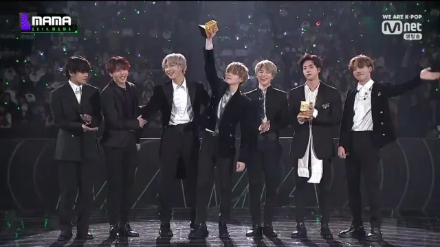 MAMA 2020: BTS là nghệ sĩ đầu tiên xác nhận trình diễn - Ảnh 1.