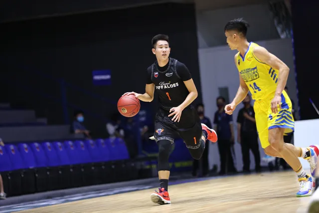 VBA 2020 - game 26: Hanoi Buffaloes nối dài mạch thắng trước Hochiminh City Wings - Ảnh 2.