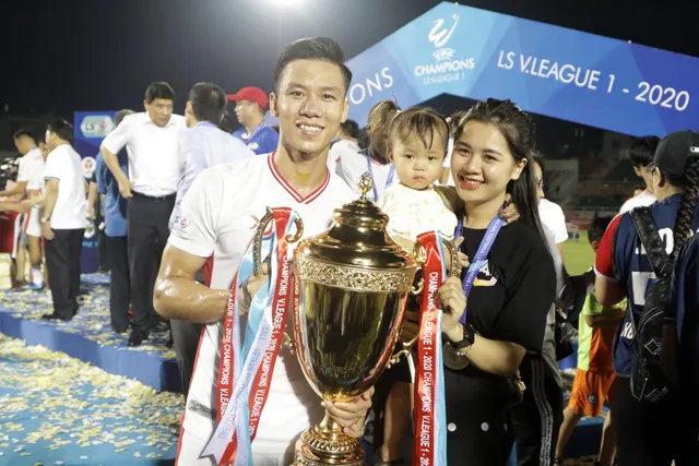 ẢNH: CLB Viettel lần đầu vô địch V.League sau 2 năm thăng hạng - Ảnh 5.