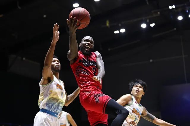 VBA 2020 - game 27: Chiến thắng nhọc nhằn của Thang Long Warriors trước Nha Trang Dolphins - Ảnh 2.