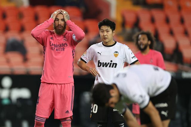 Valencia 4-1 Real Madrid: Thất bại khó tin - Ảnh 2.