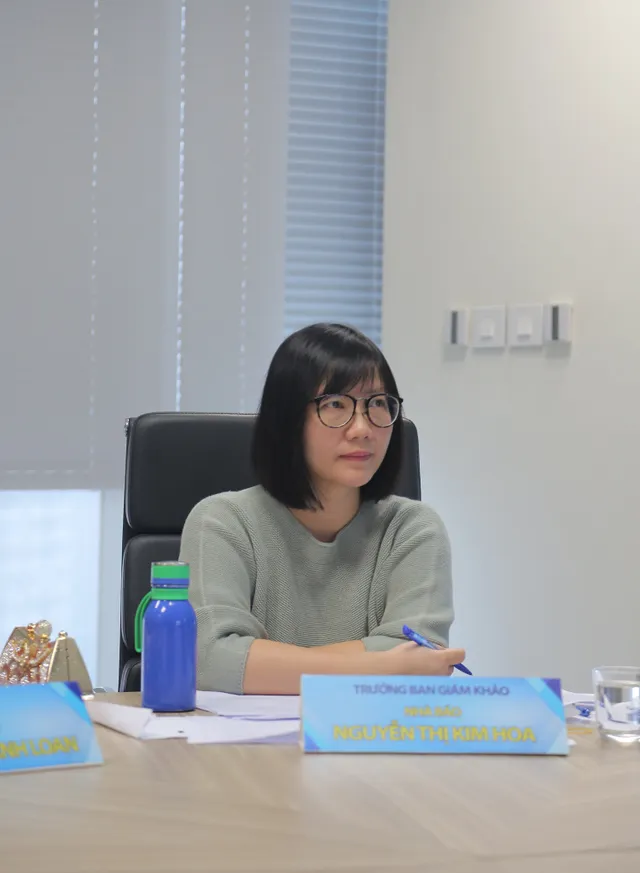 Ban Giám khảo LHTHTQ lần thứ 40 say sưa chấm thi ngày đầu tiên - Ảnh 5. Ban Giám khảo LHTHTQ lần thứ 40 say sưa chấm thi ngày đầu tiên - Ảnh 5.