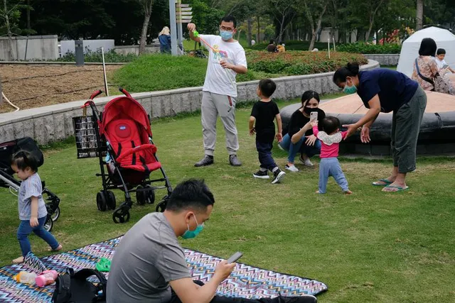Thách thức của làn sóng COVID-19 thứ tư ở Hong Kong (Trung Quốc) - Ảnh 1. Thách thức của làn sóng COVID-19 thứ tư ở Hong Kong (Trung Quốc) - Ảnh 1.