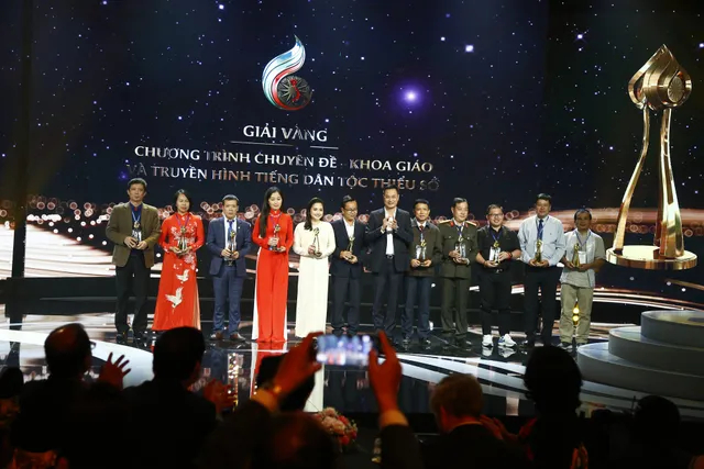 Giải Vàng chương trình Chuyên đề khoa giáo và truyền hình tiếng dân tộc thiểu số Giải Vàng chương trình Chuyên đề khoa giáo và truyền hình tiếng dân tộc thiểu số