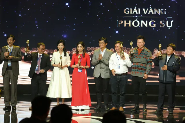 Phóng viên Hồng Anh (VTV Digital): 2 giải Vàng, 1 giải Bạc LHTHTQ cho cùng một ê-kíp là kỳ tích - Ảnh 1.